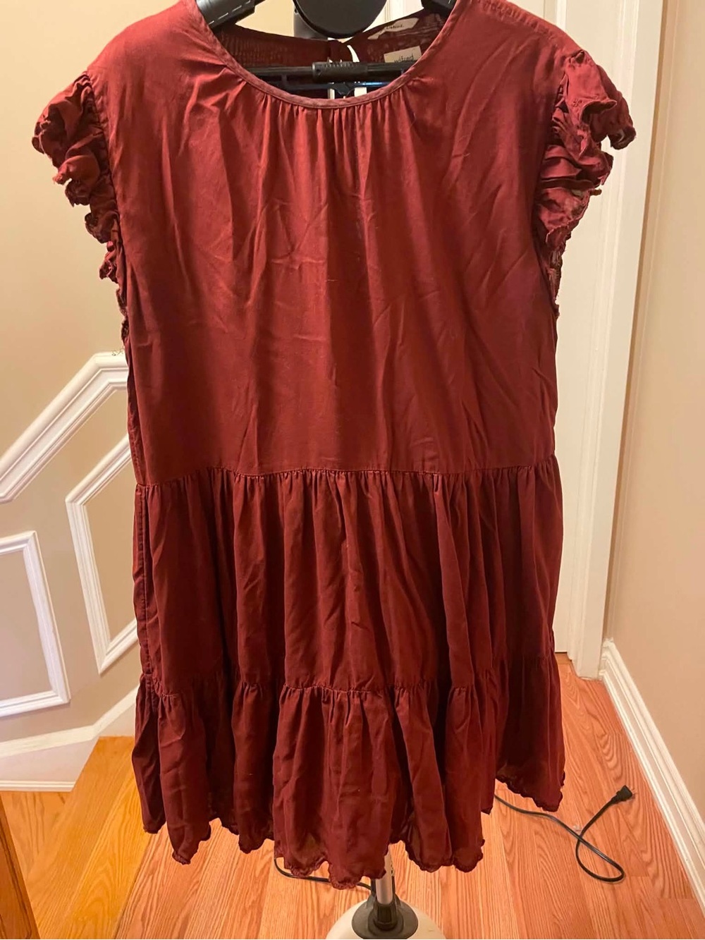 Aritzia Rust Red Tiered Ruffle Sleeve Dress